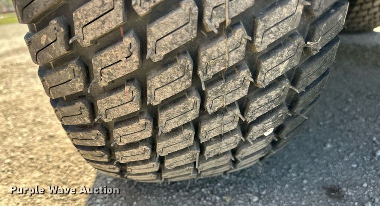 image for item LN9424 2016 John Deere 1580  lawn mower