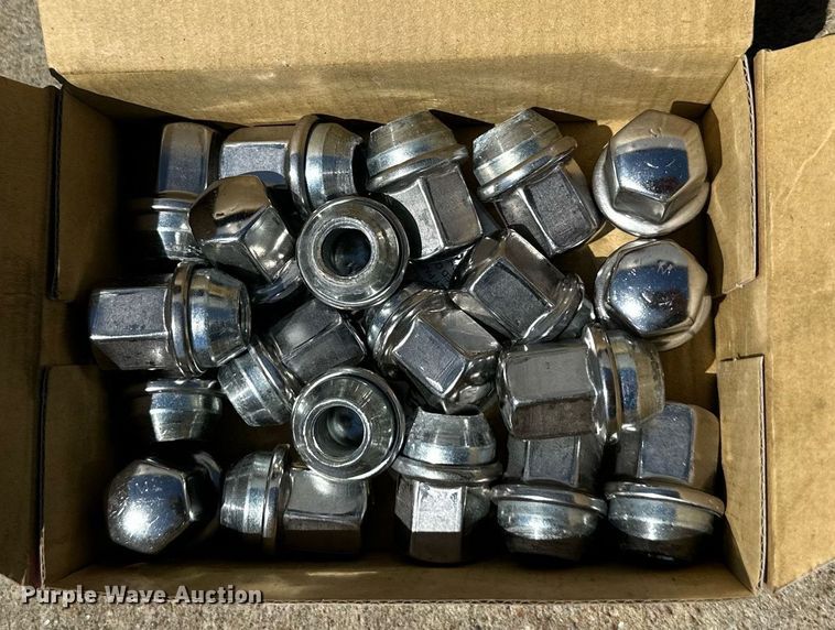 image for item LP9865 (4) five lug wheels