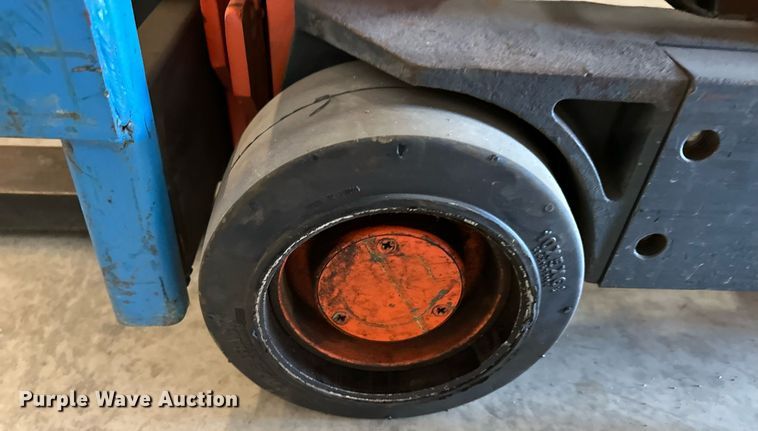 image for item LP9867 Crown 30WBTT-S  forklift