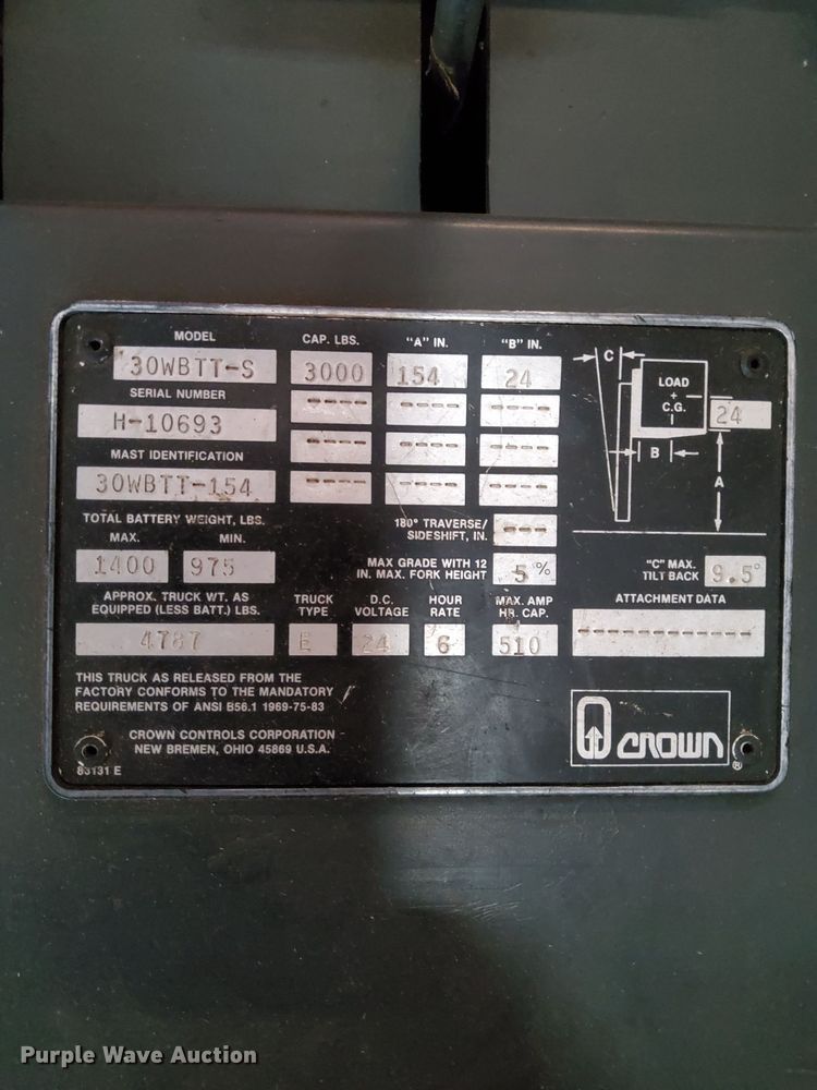 image for item LP9867 Crown 30WBTT-S  forklift