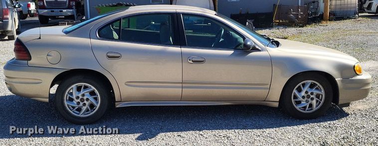 image for item LR9219 2004 Pontiac Grand AM