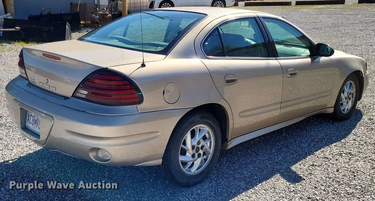 image for item LR9219 2004 Pontiac Grand AM