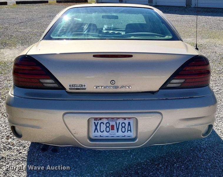 image for item LR9219 2004 Pontiac Grand AM