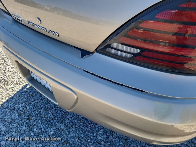 image for item LR9219 2004 Pontiac Grand AM