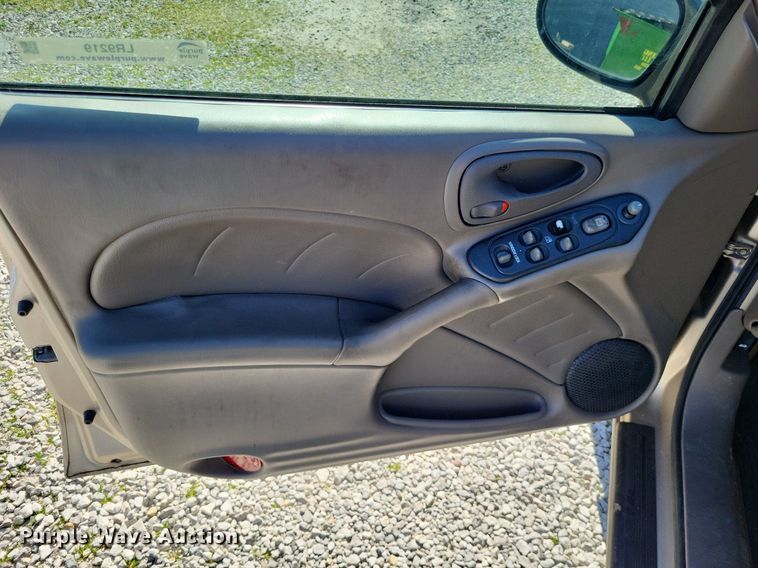 image for item LR9219 2004 Pontiac Grand AM