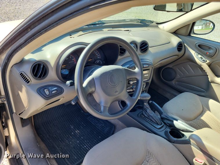 image for item LR9219 2004 Pontiac Grand AM