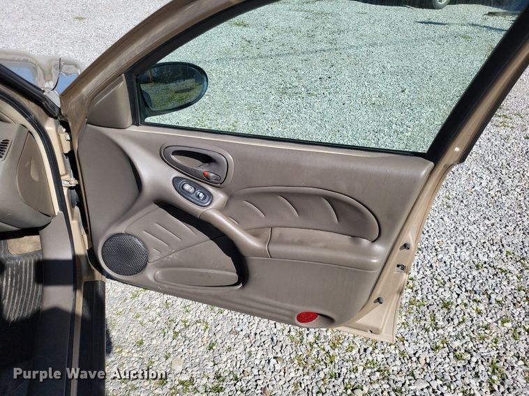 image for item LR9219 2004 Pontiac Grand AM