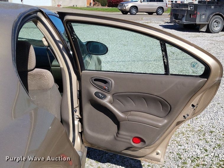 image for item LR9219 2004 Pontiac Grand AM