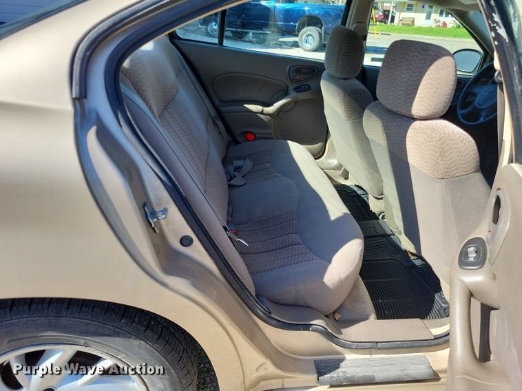 image for item LR9219 2004 Pontiac Grand AM