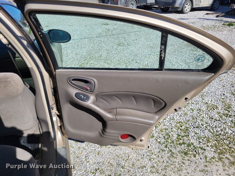 image for item LR9219 2004 Pontiac Grand AM