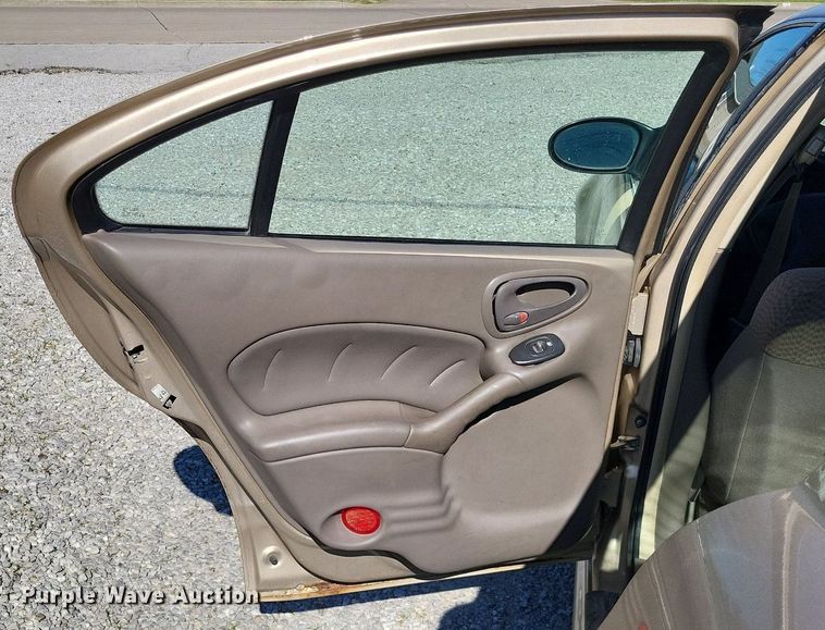 image for item LR9219 2004 Pontiac Grand AM