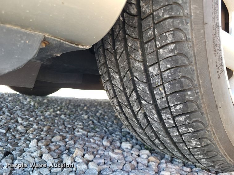 image for item LR9219 2004 Pontiac Grand AM