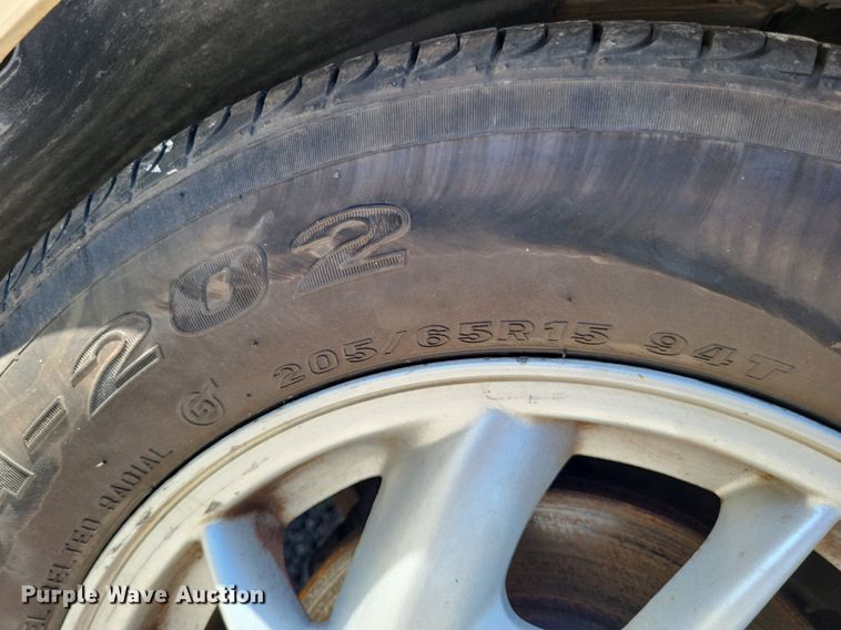 image for item LR9219 2004 Pontiac Grand AM