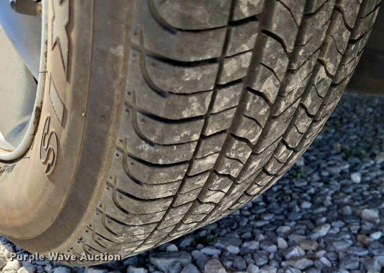 image for item LR9219 2004 Pontiac Grand AM