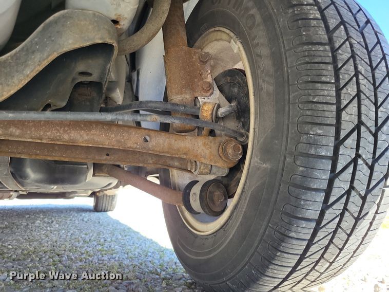 image for item LR9219 2004 Pontiac Grand AM