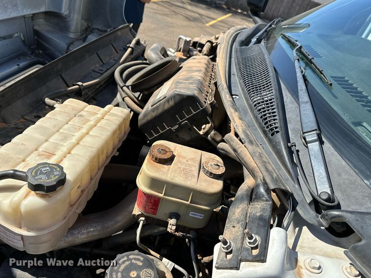 image for item LR9658 2007 Chevrolet C5500  shuttle bus