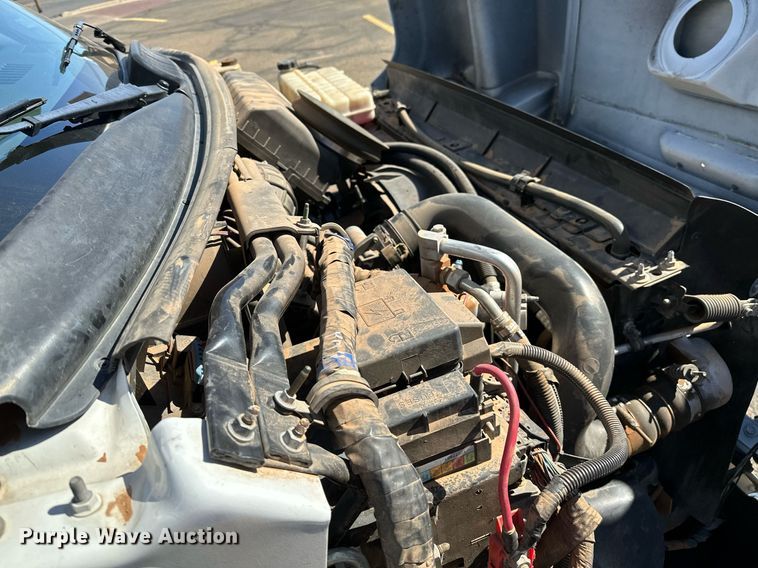 image for item LR9658 2007 Chevrolet C5500  shuttle bus