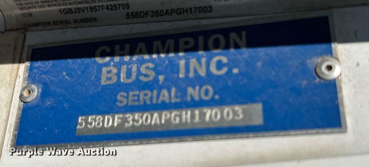 image for item LR9658 2007 Chevrolet C5500  shuttle bus