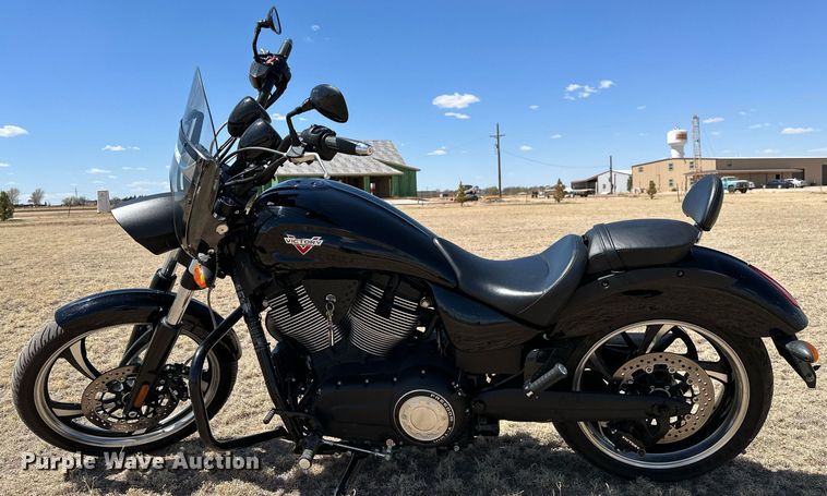 image for item LR9659 2014 Victory  motorcycle