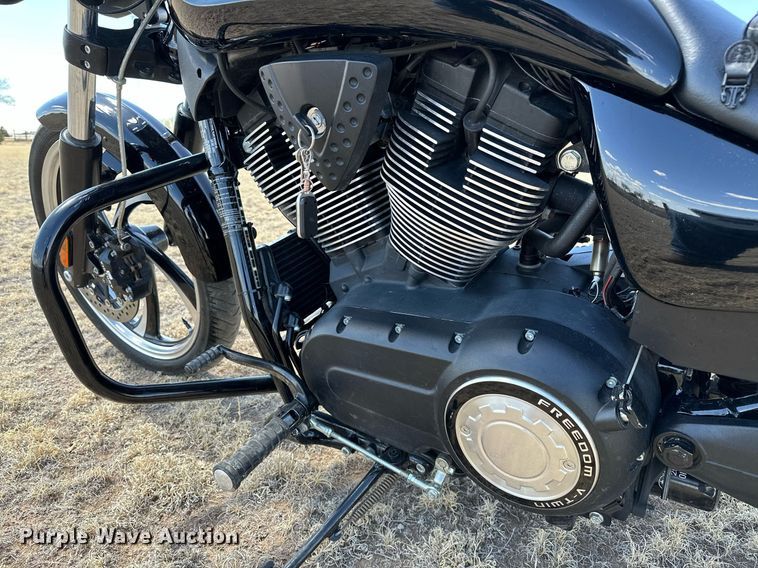 image for item LR9659 2014 Victory  motorcycle