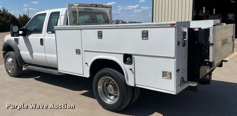 image for item LT9598 2008  Ford F550 Super Duty  SuperCab utility / service truck