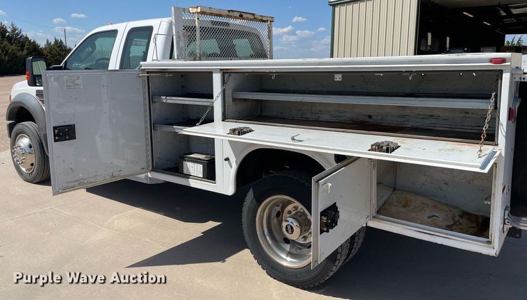 image for item LT9598 2008  Ford F550 Super Duty  SuperCab utility / service truck