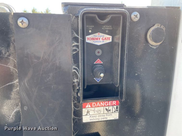 image for item LT9598 2008  Ford F550 Super Duty  SuperCab utility / service truck