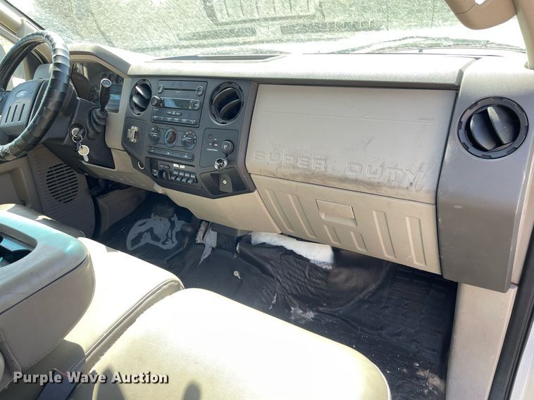 image for item LT9598 2008  Ford F550 Super Duty  SuperCab utility / service truck