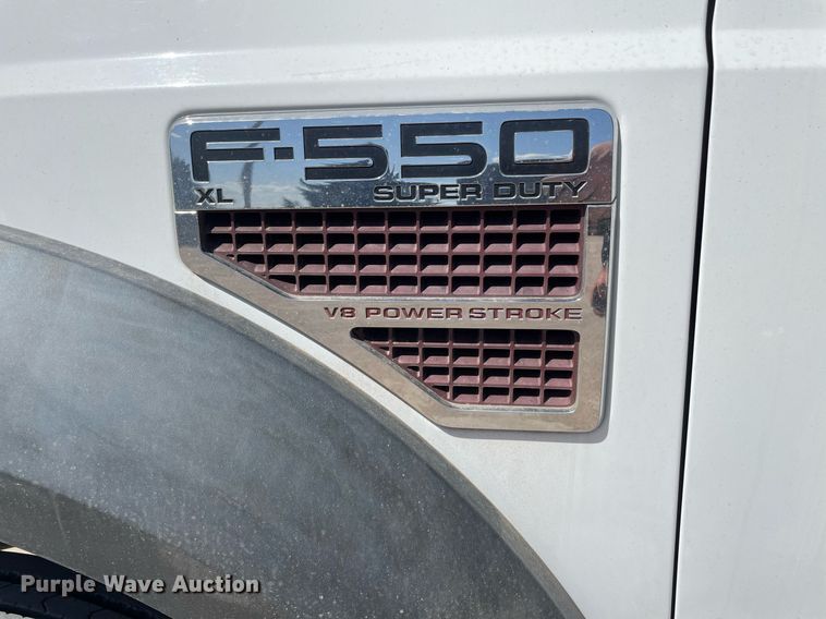 image for item LT9598 2008  Ford F550 Super Duty  SuperCab utility / service truck