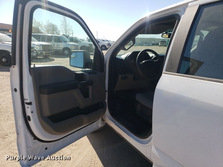 image for item LT9687 2015 Ford F150  SuperCrew pickup truck