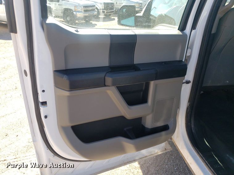 image for item LT9687 2015 Ford F150  SuperCrew pickup truck