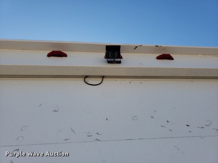 image for item LT9688 2005 GMC Savana G3500  box truck