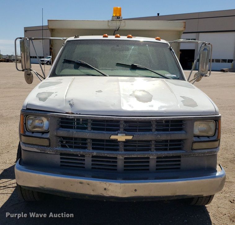image for item LT9694 2000 Chevrolet C3500  dump bed pickup truck