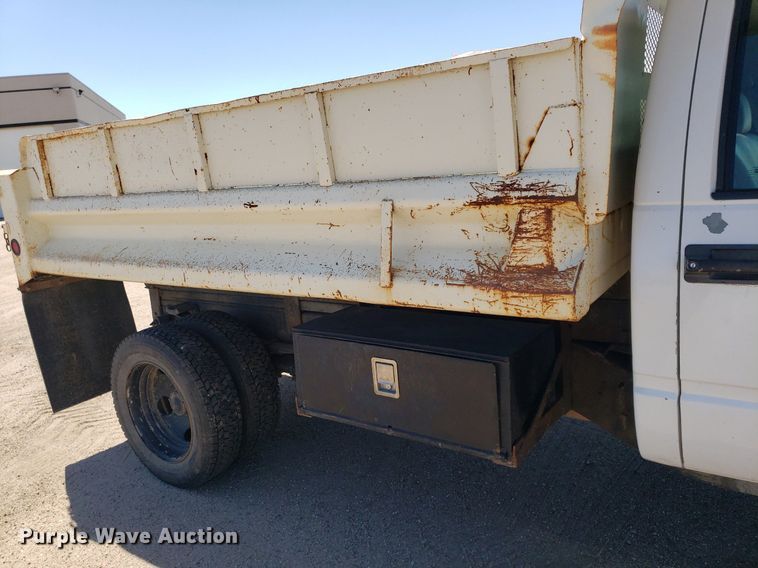 image for item LT9694 2000 Chevrolet C3500  dump bed pickup truck