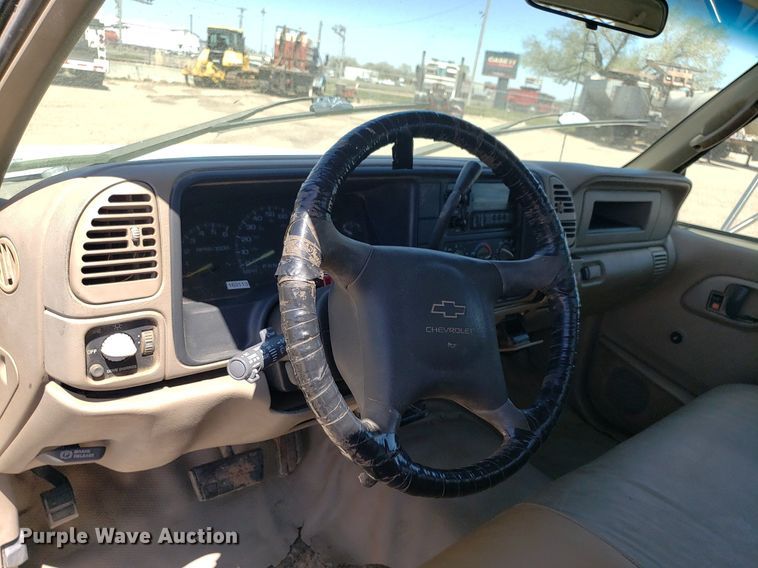 image for item LT9694 2000 Chevrolet C3500  dump bed pickup truck