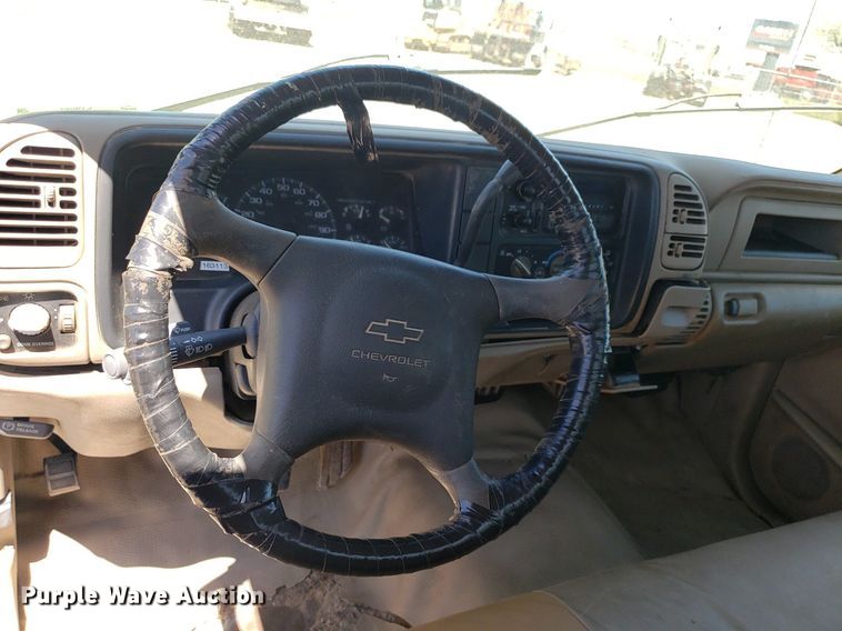 image for item LT9694 2000 Chevrolet C3500  dump bed pickup truck