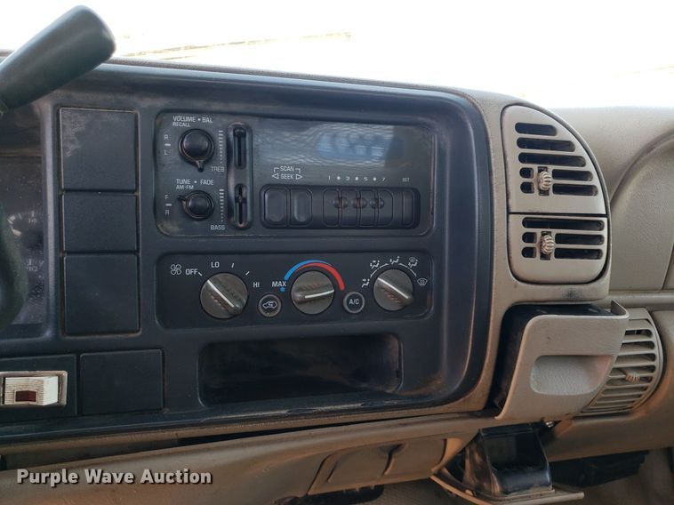 image for item LT9694 2000 Chevrolet C3500  dump bed pickup truck