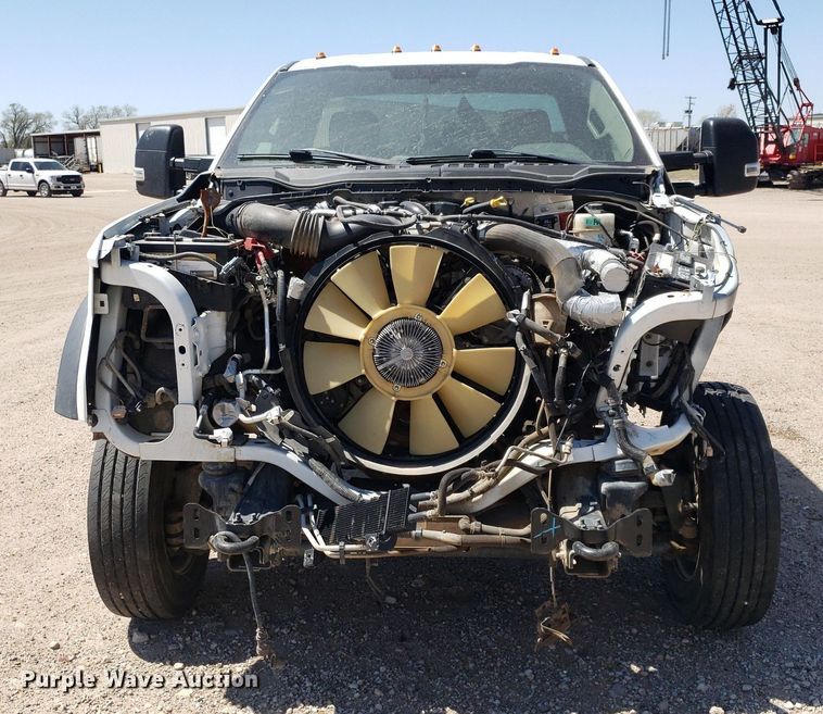 image for item LT9696 2017 Ford F550 Super Duty  truck cab and chassis