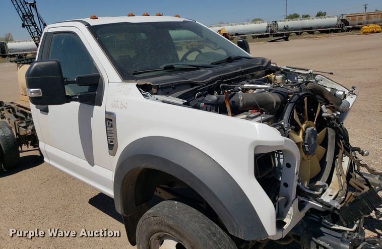 image for item LT9696 2017 Ford F550 Super Duty  truck cab and chassis