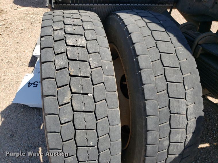 image for item LT9696 2017 Ford F550 Super Duty  truck cab and chassis