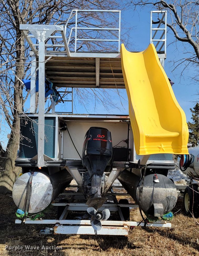 image for item LV9487 2002 Bass Unlimited Inc  boat