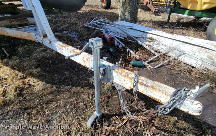 image for item LV9487 2002 Bass Unlimited Inc  boat