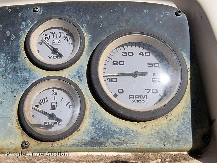 image for item LV9487 2002 Bass Unlimited Inc  boat