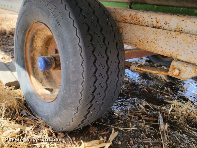 image for item LV9487 2002 Bass Unlimited Inc  boat