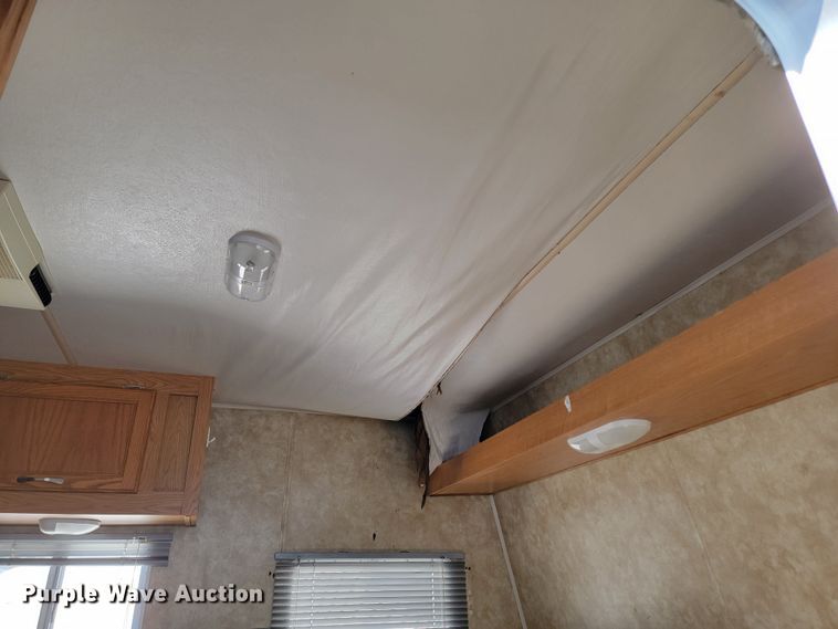 image for item LV9490 2007 Coachman Spirit of America 19FLBSE  camper