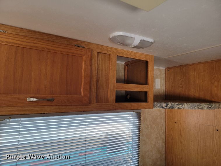 image for item LV9490 2007 Coachman Spirit of America 19FLBSE  camper