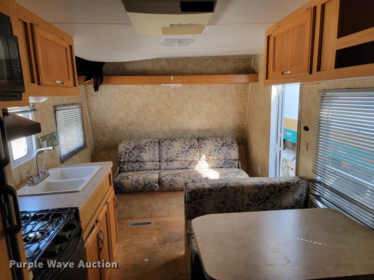 image for item LV9490 2007 Coachman Spirit of America 19FLBSE  camper