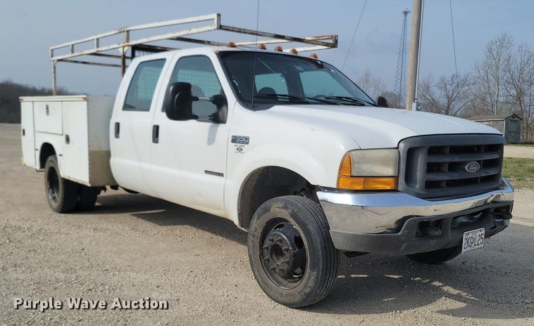 image for item MB9926 1999 Ford F550  SuperCab utility / service truck