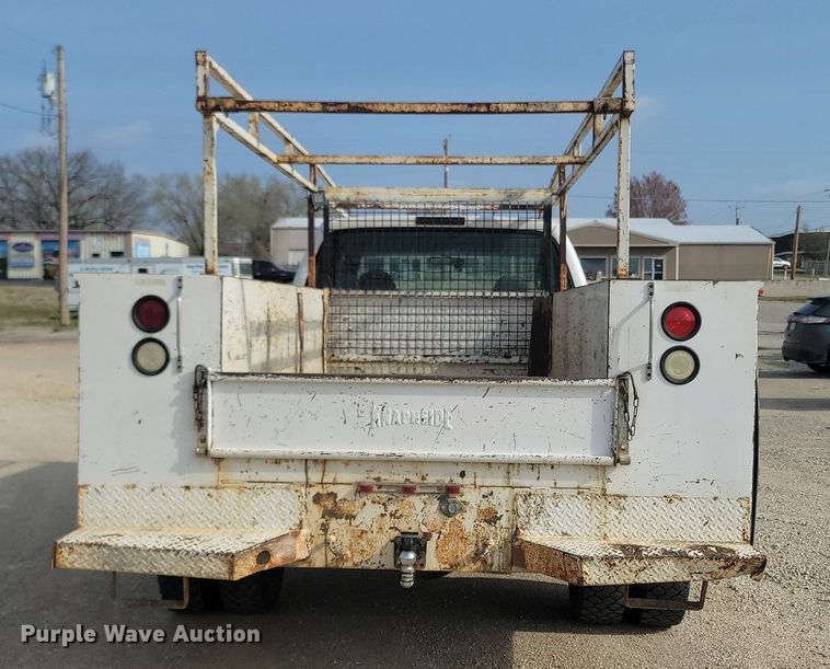 image for item MB9926 1999 Ford F550  SuperCab utility / service truck