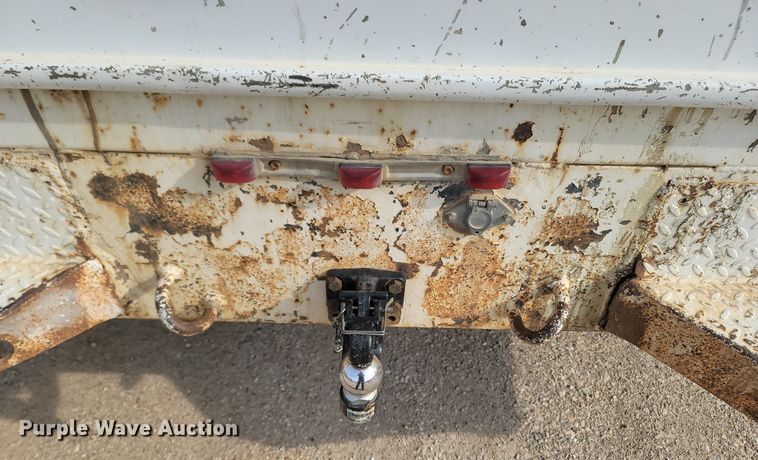 image for item MB9926 1999 Ford F550  SuperCab utility / service truck